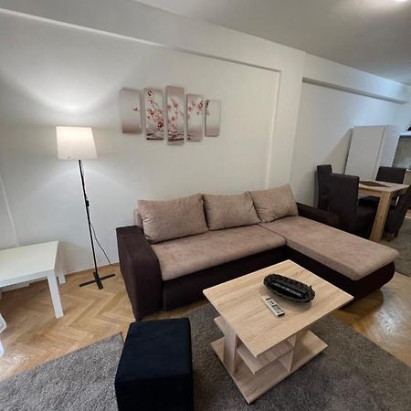 Apartment Dostojevski Novi Sad Exterior foto